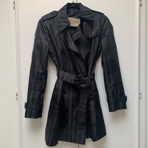 NWOT Burberry trench size 2p black on black